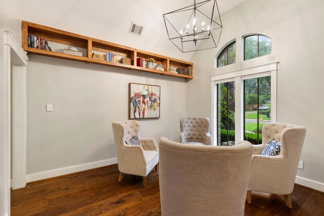 Photo of 6 Robin Springs Place
