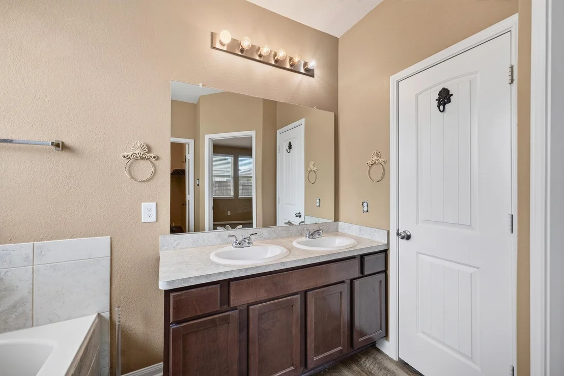 Photo of 14465 Weir Creek Road