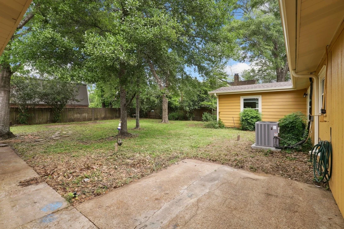 Photo of 1805 Willow Street