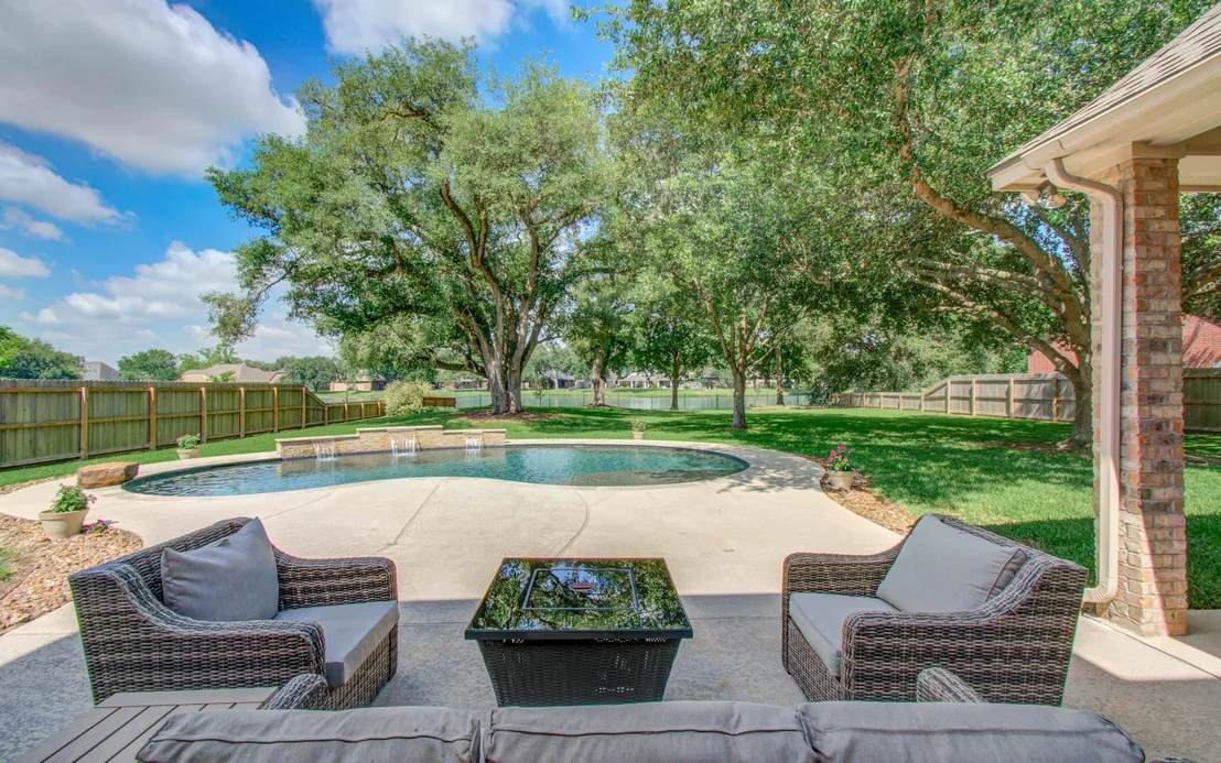 Photo of 805 Enchanted Oaks Drive