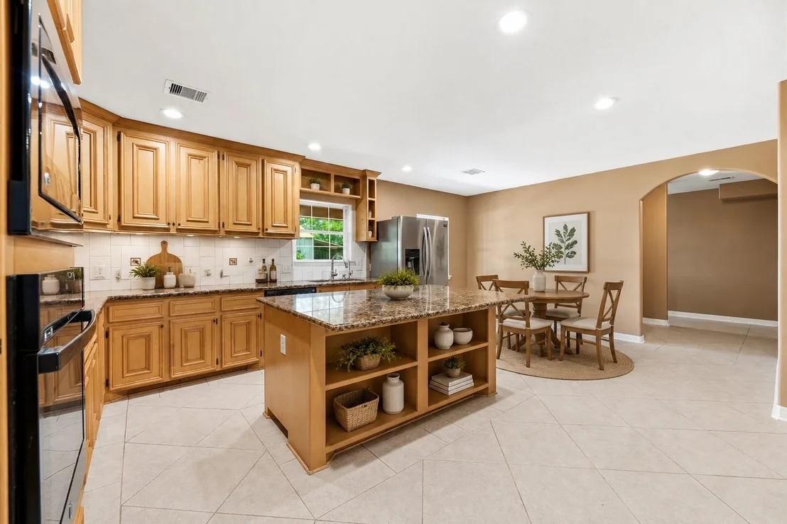 Photo of 523 Moore Bar Road