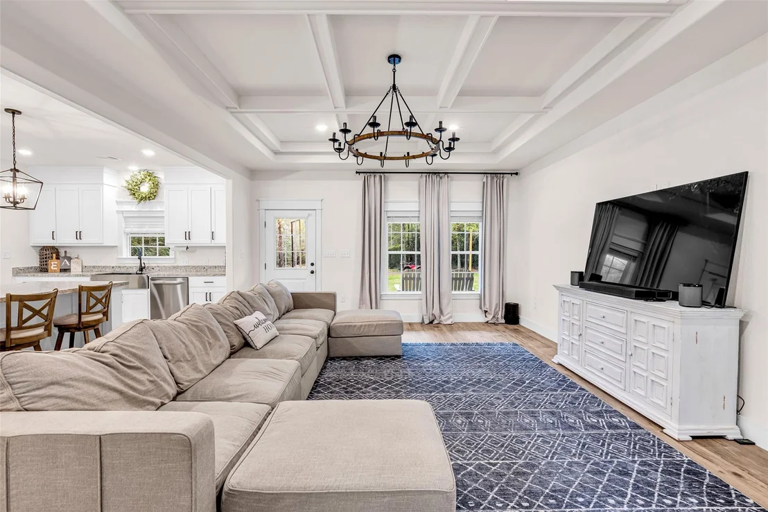 Photo of 10040 Shepard Hill Road