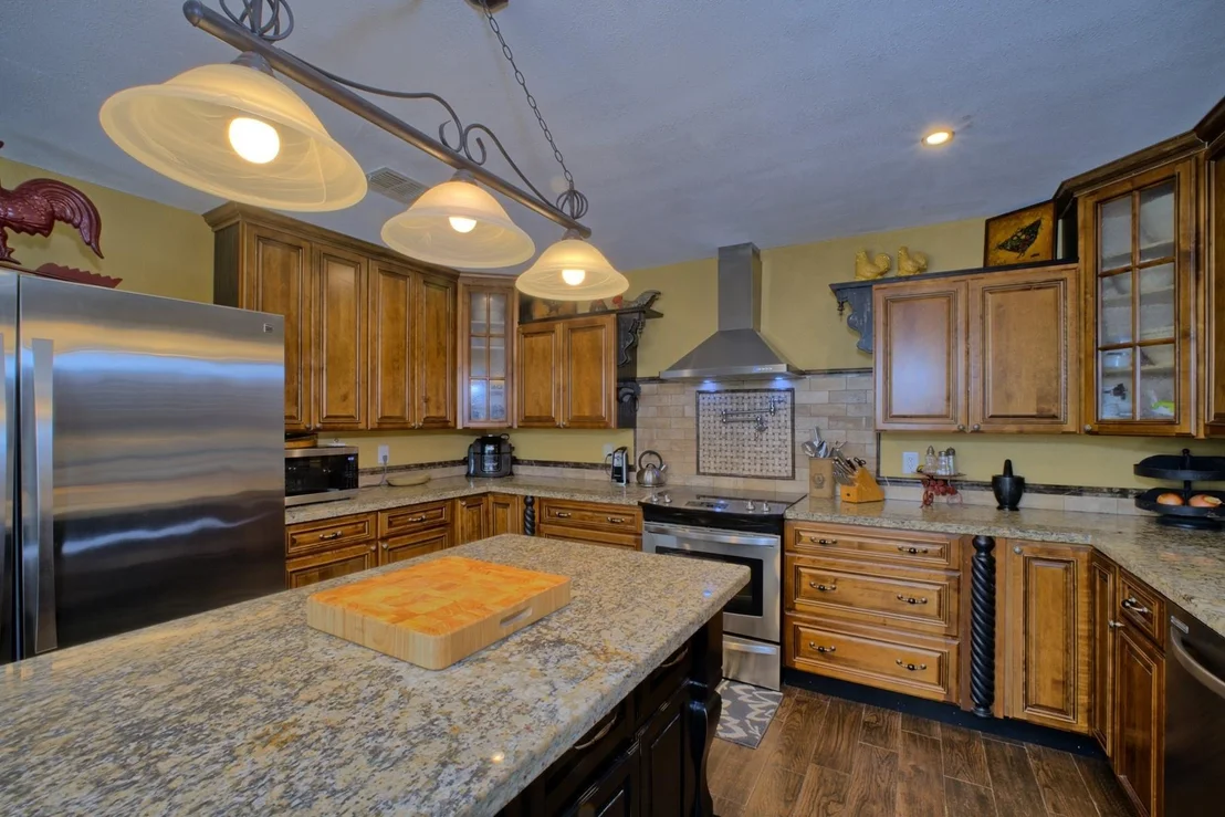 Photo of 385 Cedar Ridge