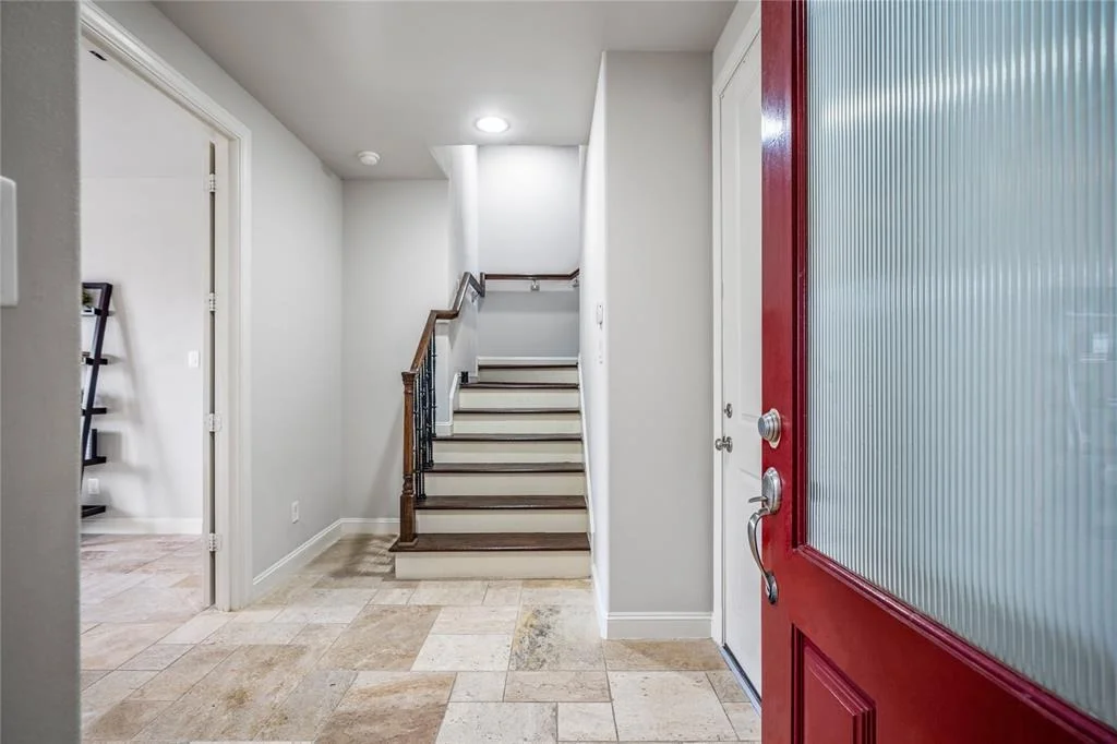 Photo of 10913 Upland Park