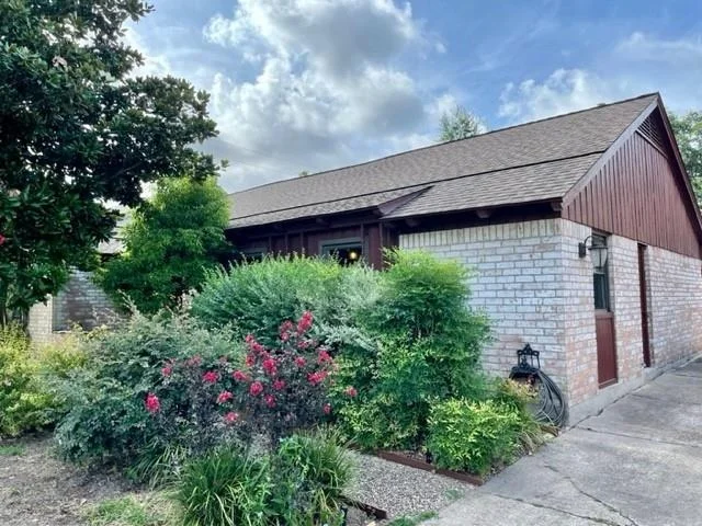 Photo of 2310 Brooktree Drive