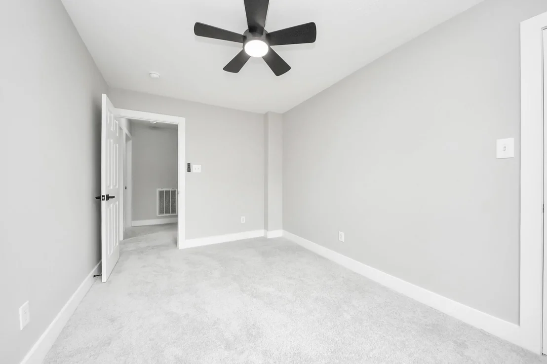 Photo of 18884 Iris Lane