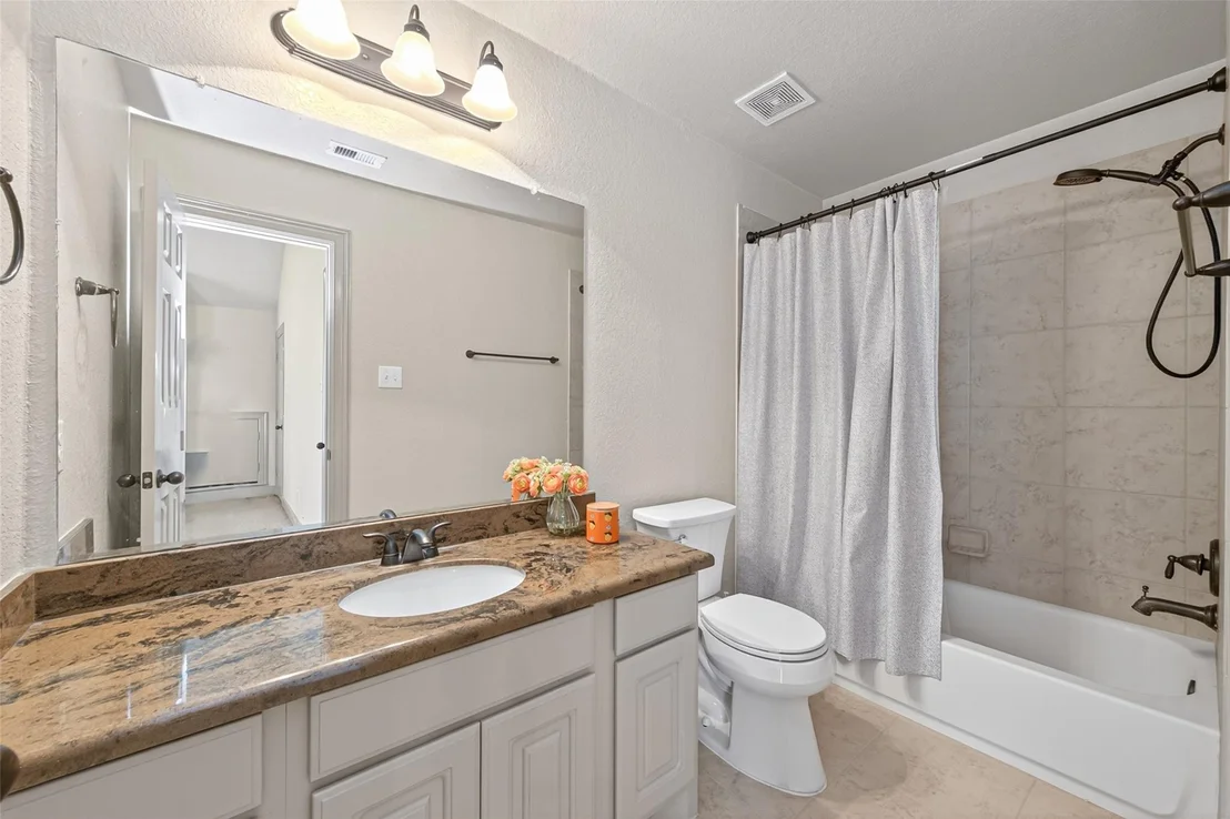 Photo of 46 Tallgrass Way