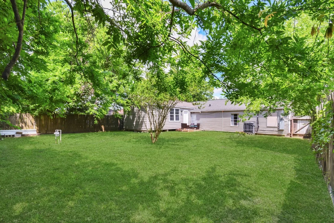 Photo of 4710 Paradise Lane