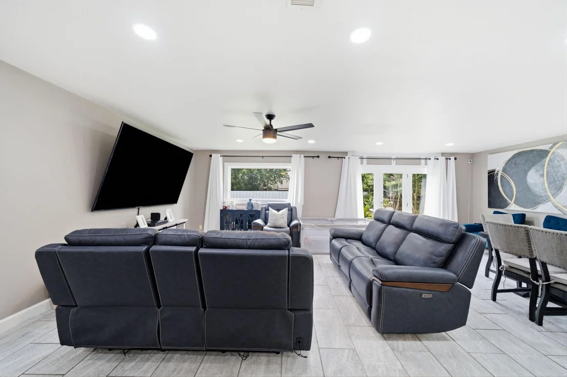 Photo of 1845 Westcrest Drive