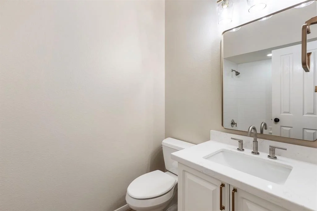 Photo of 55 N Altwood Circle