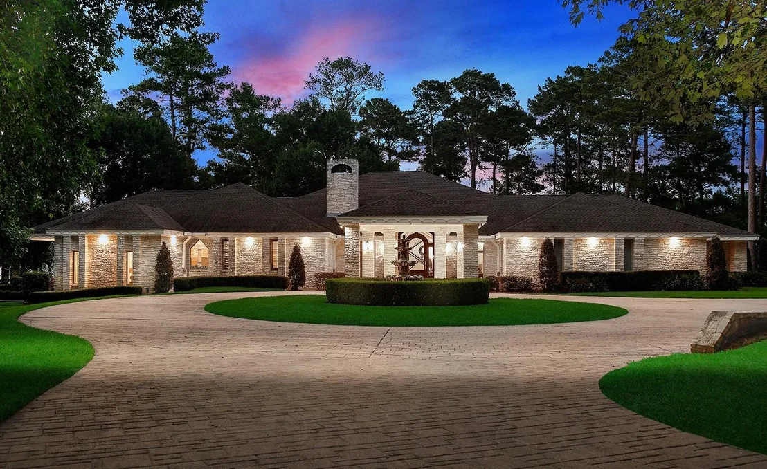 Photo of 13882 Longwood Drive