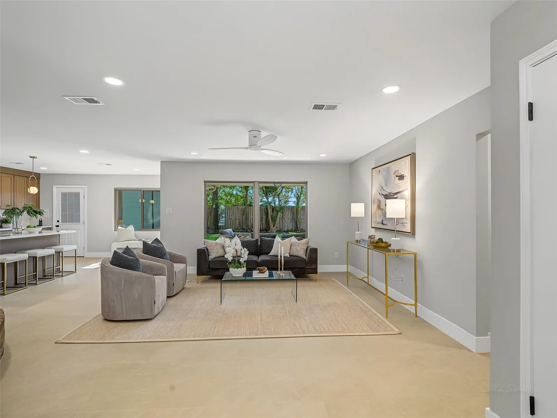 Photo of 2014 Elmgate Drive