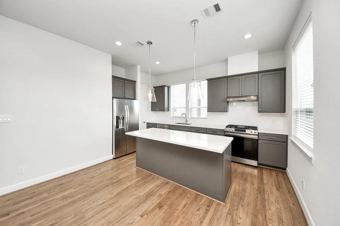 Photo of 2719 Clinton Drive