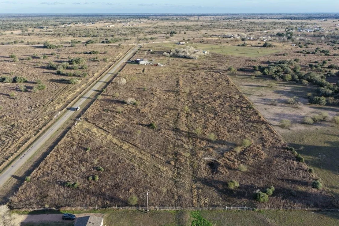 Photo of 00 Victor Drive