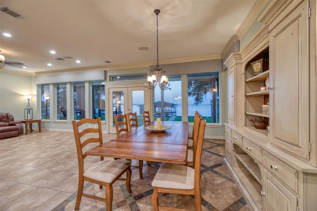 Photo of 371 N Forest Cove Loop