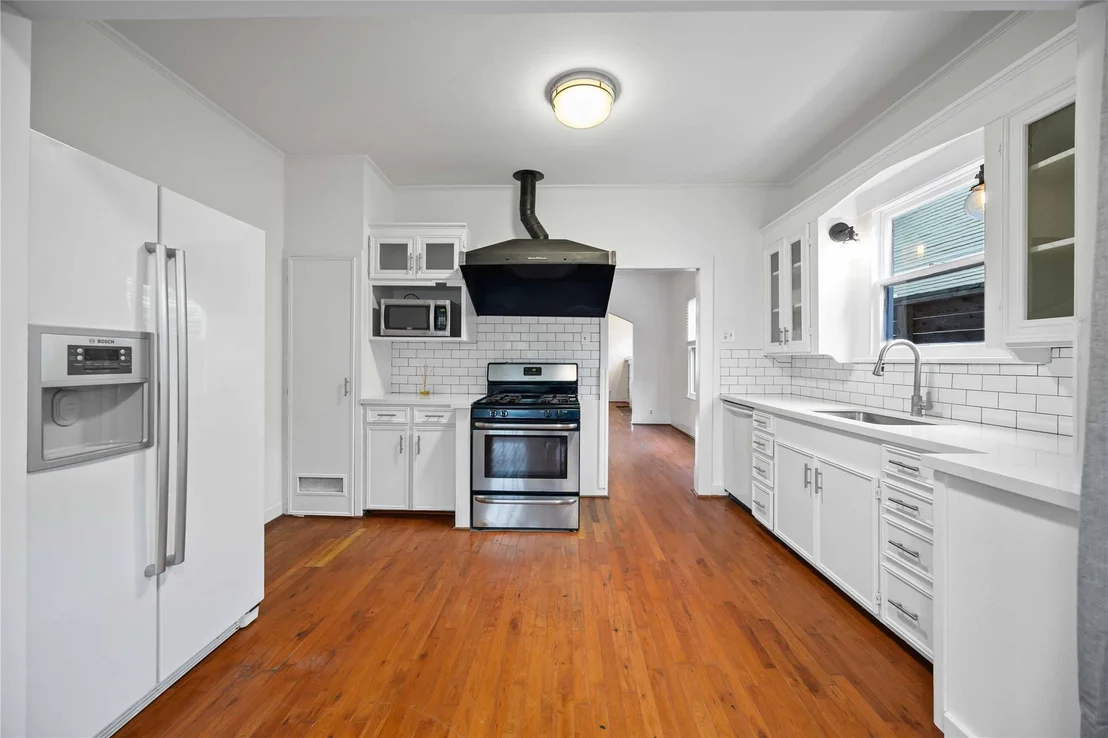 Photo of 2608 Morrison Street
