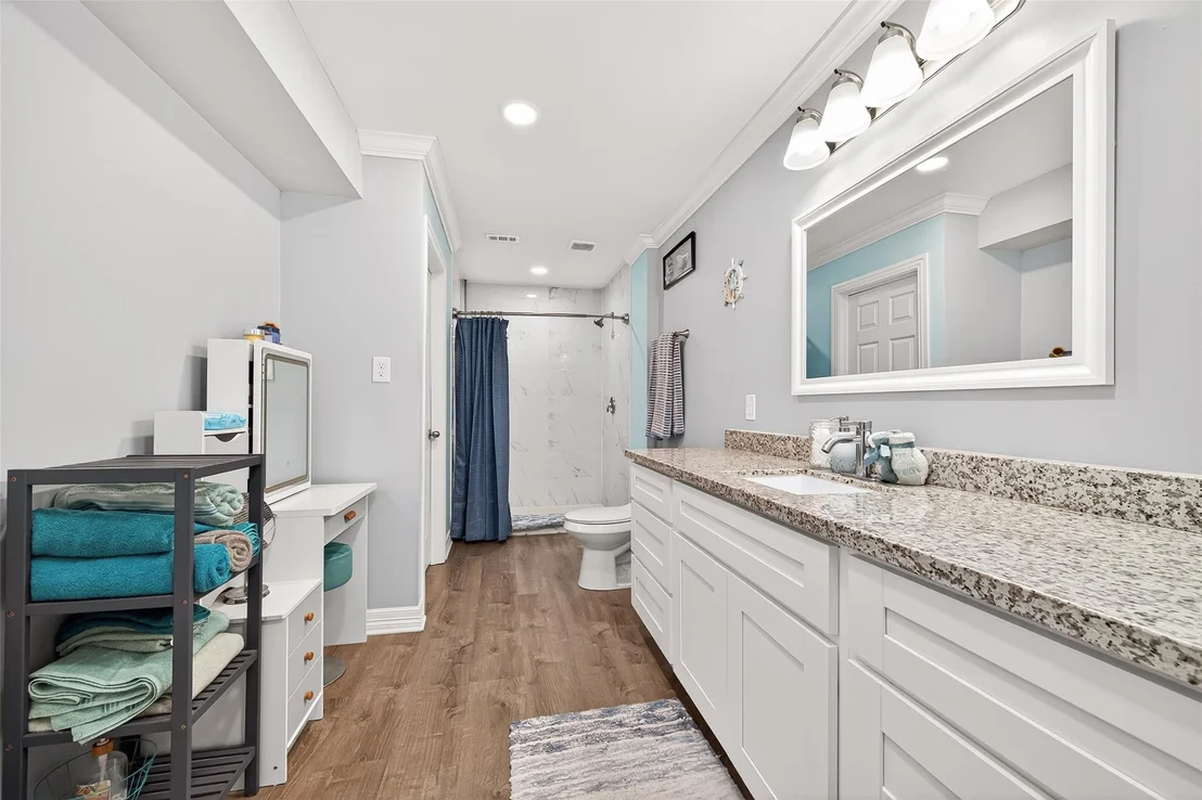 Photo of 5814 Theall Road