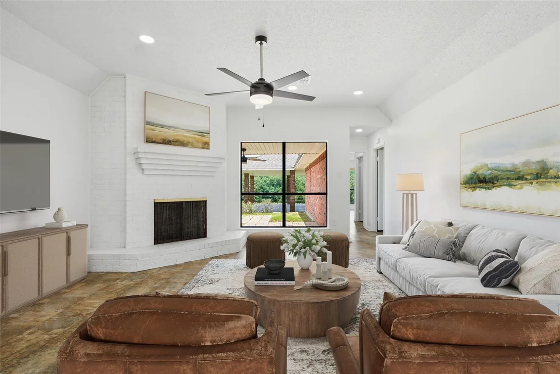 Photo of 931 Private Road 5140