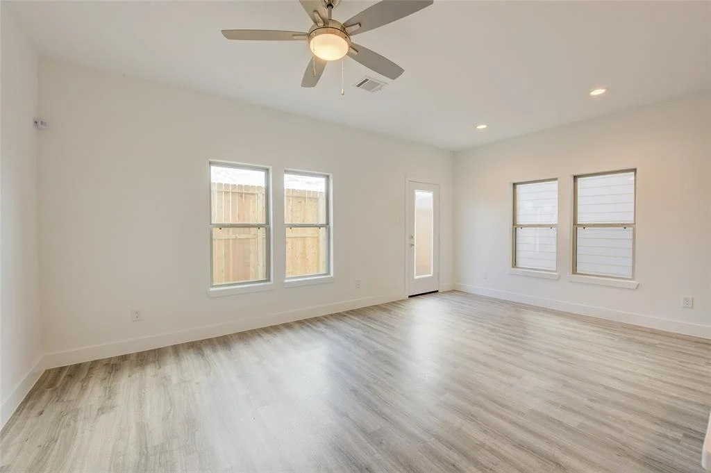 Photo of 466 S Centro Circle