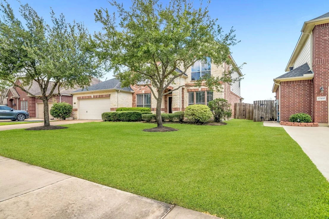 Photo of 17414 Elverson Oaks Drive