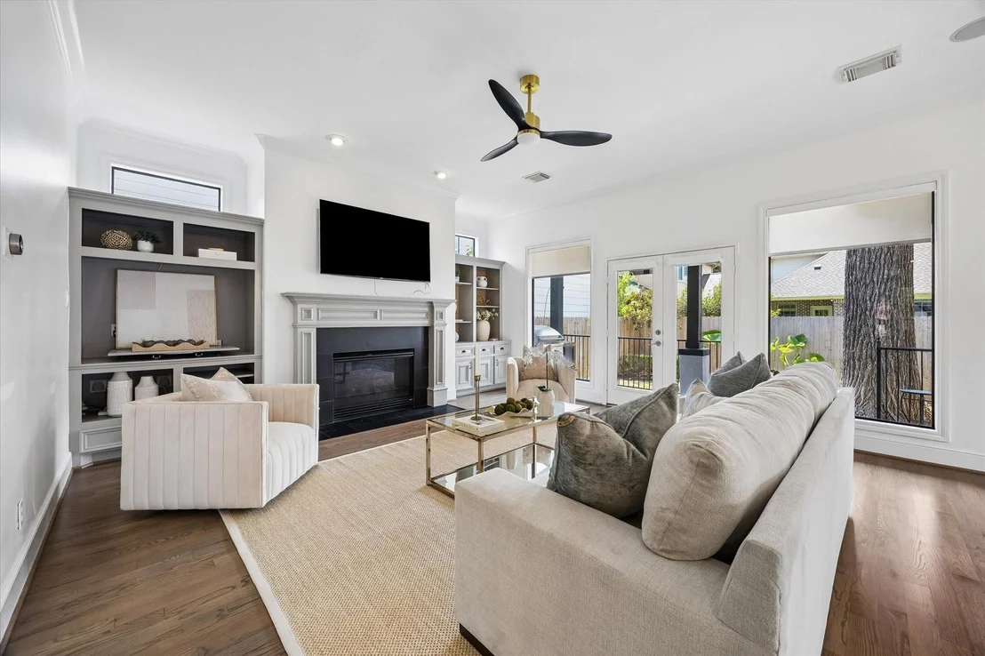 Photo of 4523 Maple Street