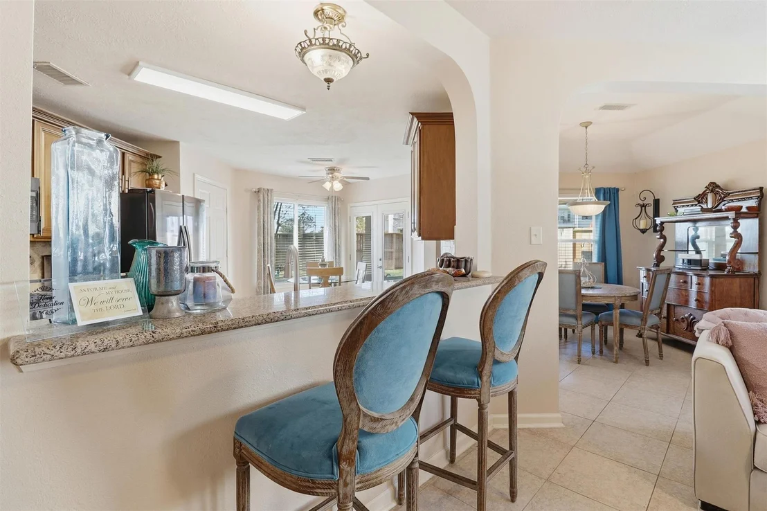 Photo of 6806 Oakleaf Trail Lane