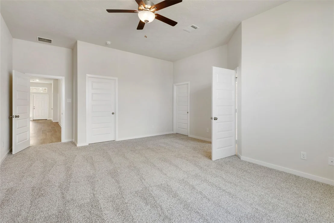 Photo of 1453 Lake Ridge Drive