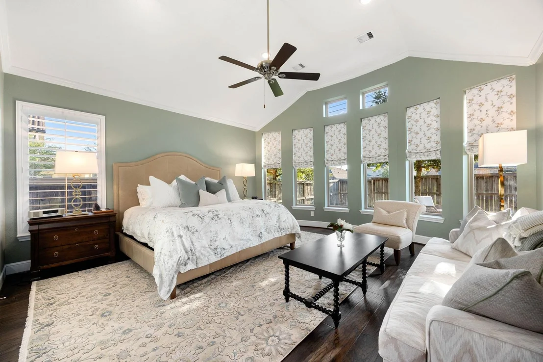 Photo of 1614 Primrose Lane