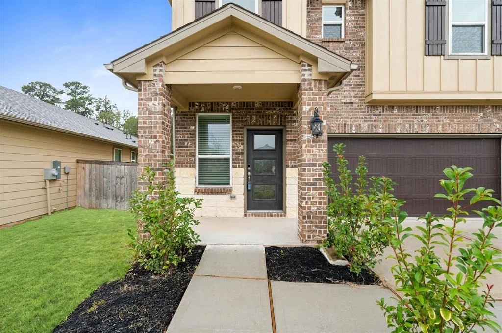 Photo of 7051 Silverleaf Oak Street