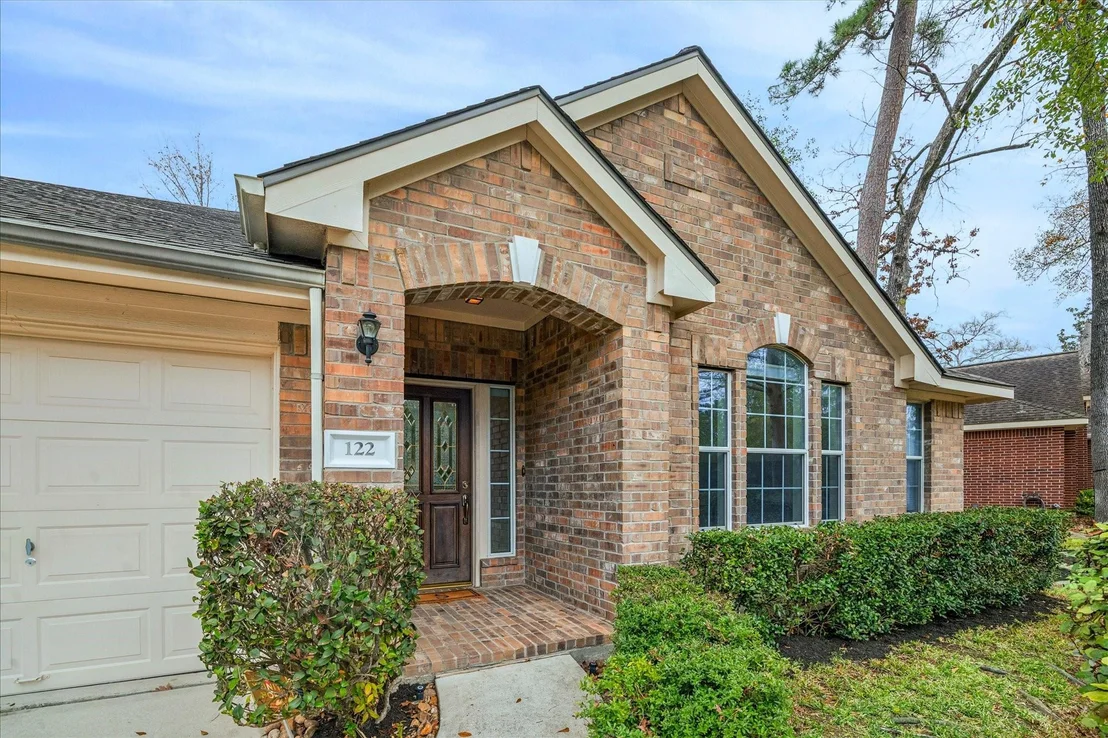 Photo of 122 S Abram Circle