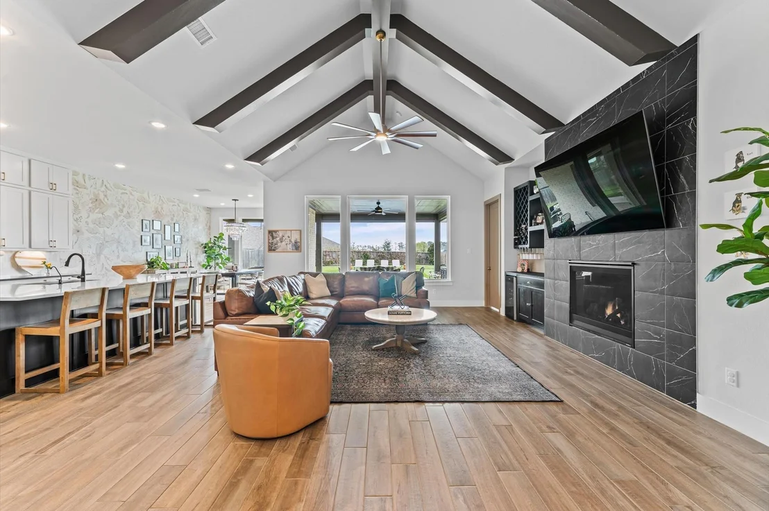 Photo of 9502 Lakeside Arbor