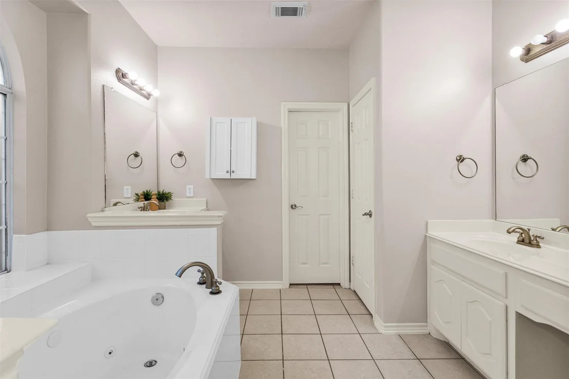 Photo of 30110 Legends Ridge Drive