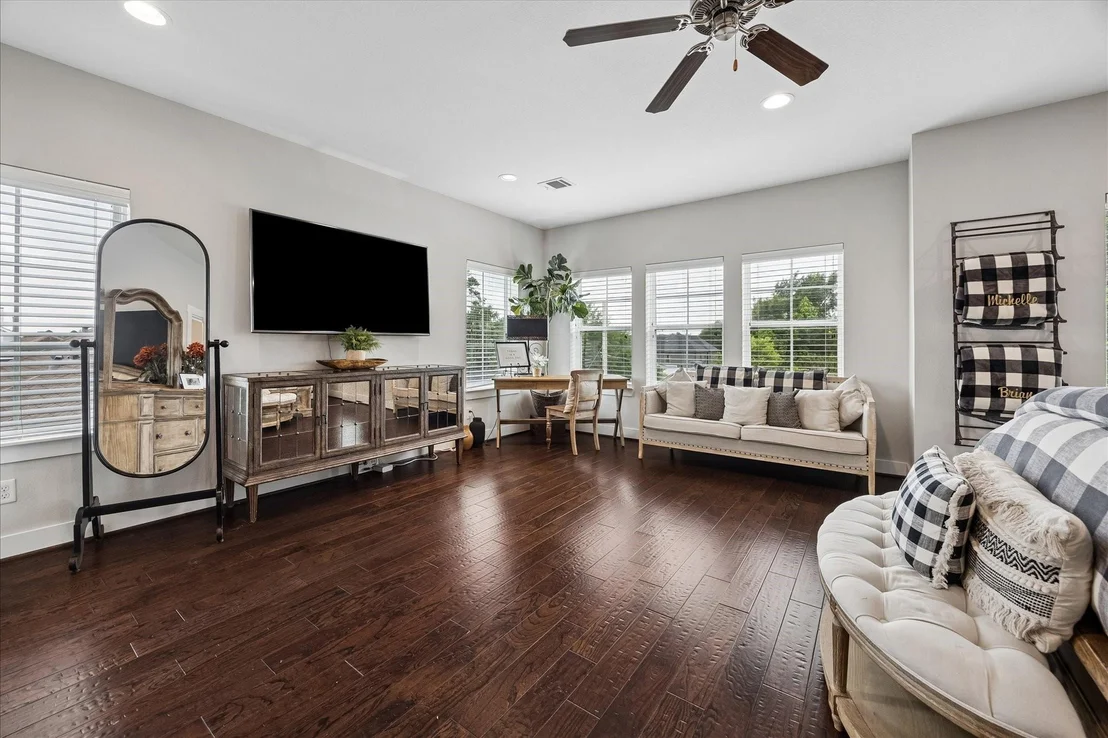 Photo of 2416 Couch Street