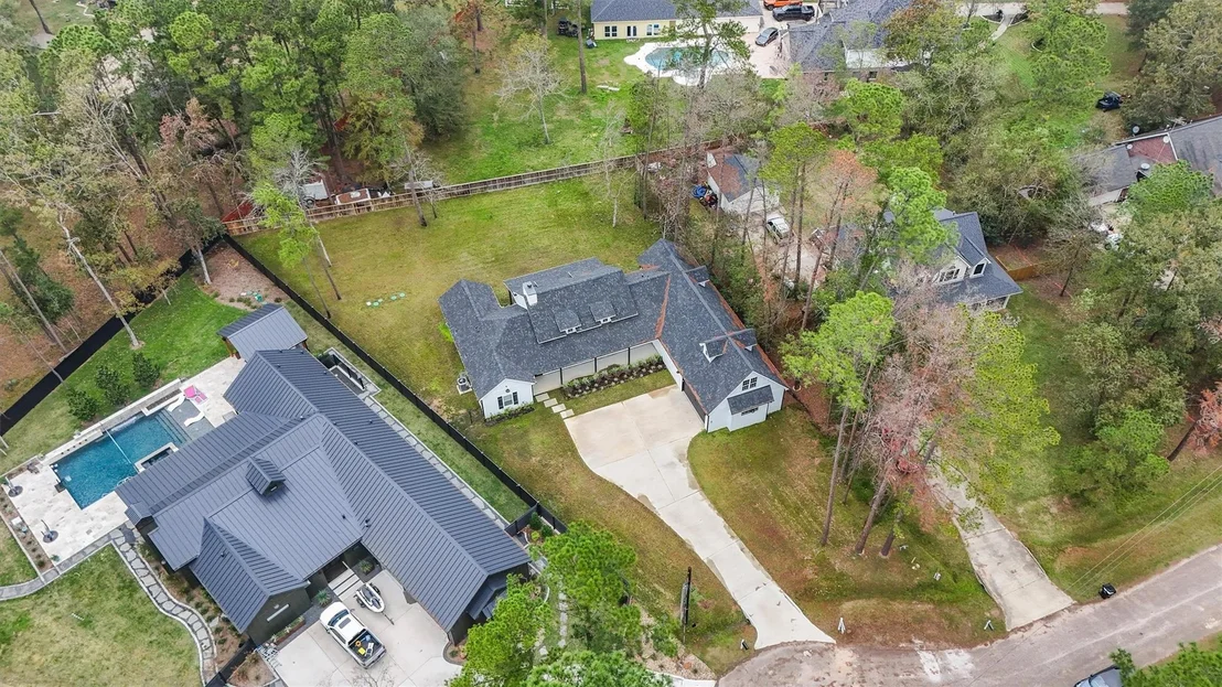 Photo of 5 W Forest Court