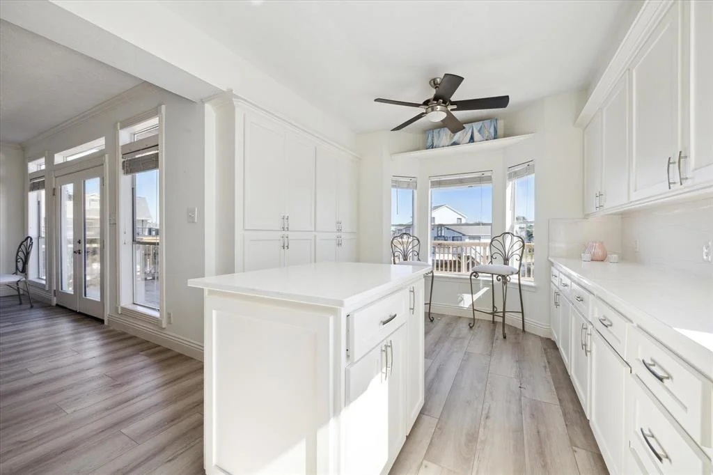 Photo of 210 Easterly