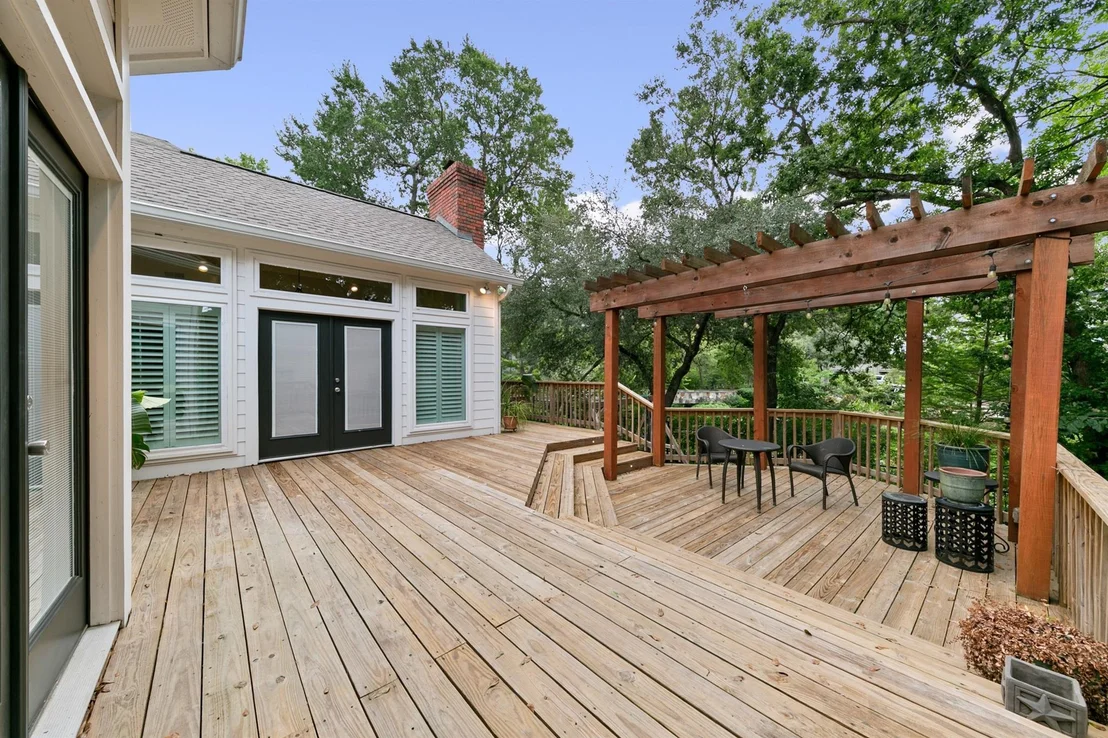 Photo of 1127 Lashbrook Drive