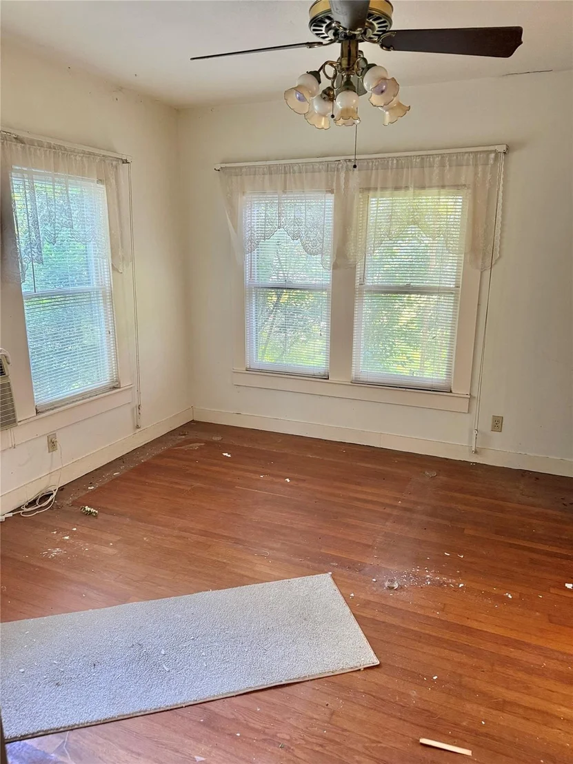 Photo of 809 W Elder