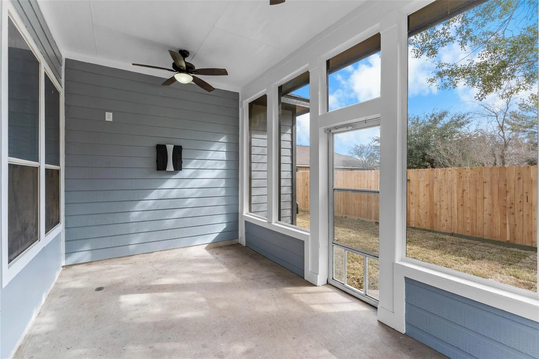 Photo of 18939 Cluster Oaks Drive