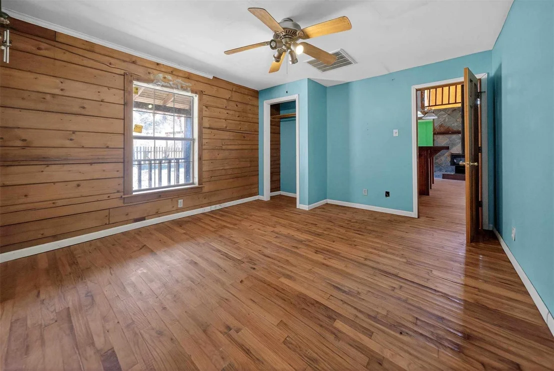 Photo of 18737 Saddleback Lane