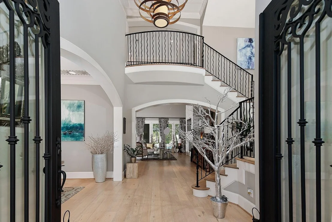 Photo of 46 Pine Brook Court