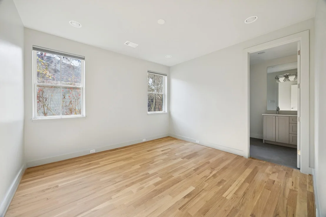 Photo of 4219 Alba Road