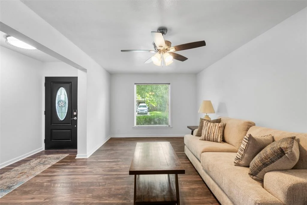 Photo of 4108 Pine Shadows Street