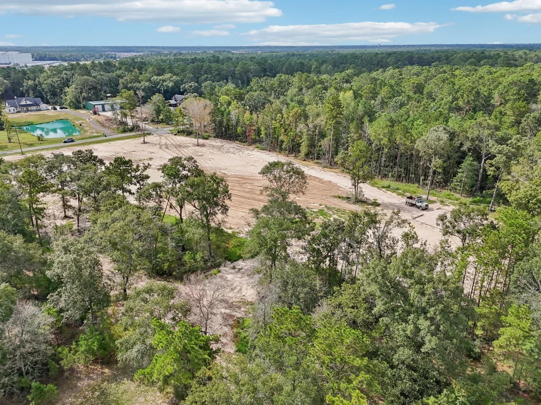 Photo of 18471 Country Place Drive