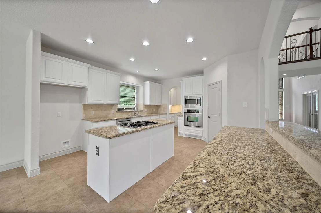 Photo of 40503 Manor Drive