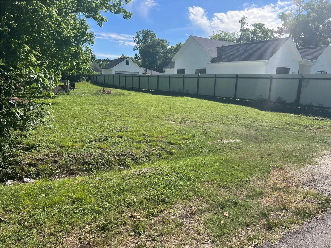 Photo of 1027 Adolph Drive