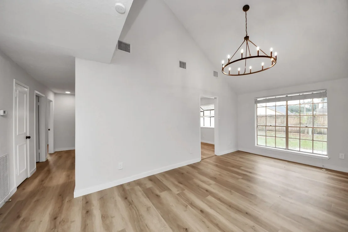 Photo of 718 Land Grant Drive
