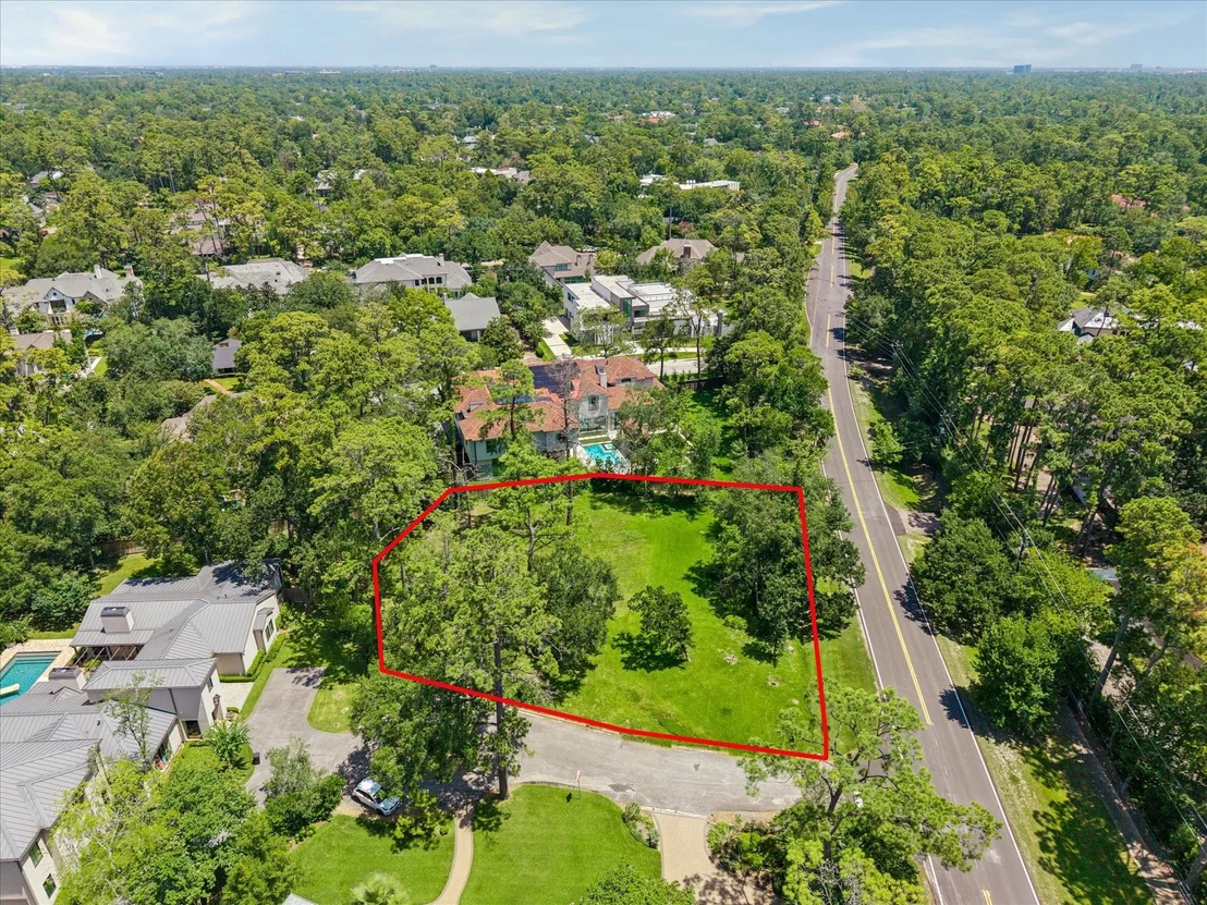Photo of 11320 Memorial Drive