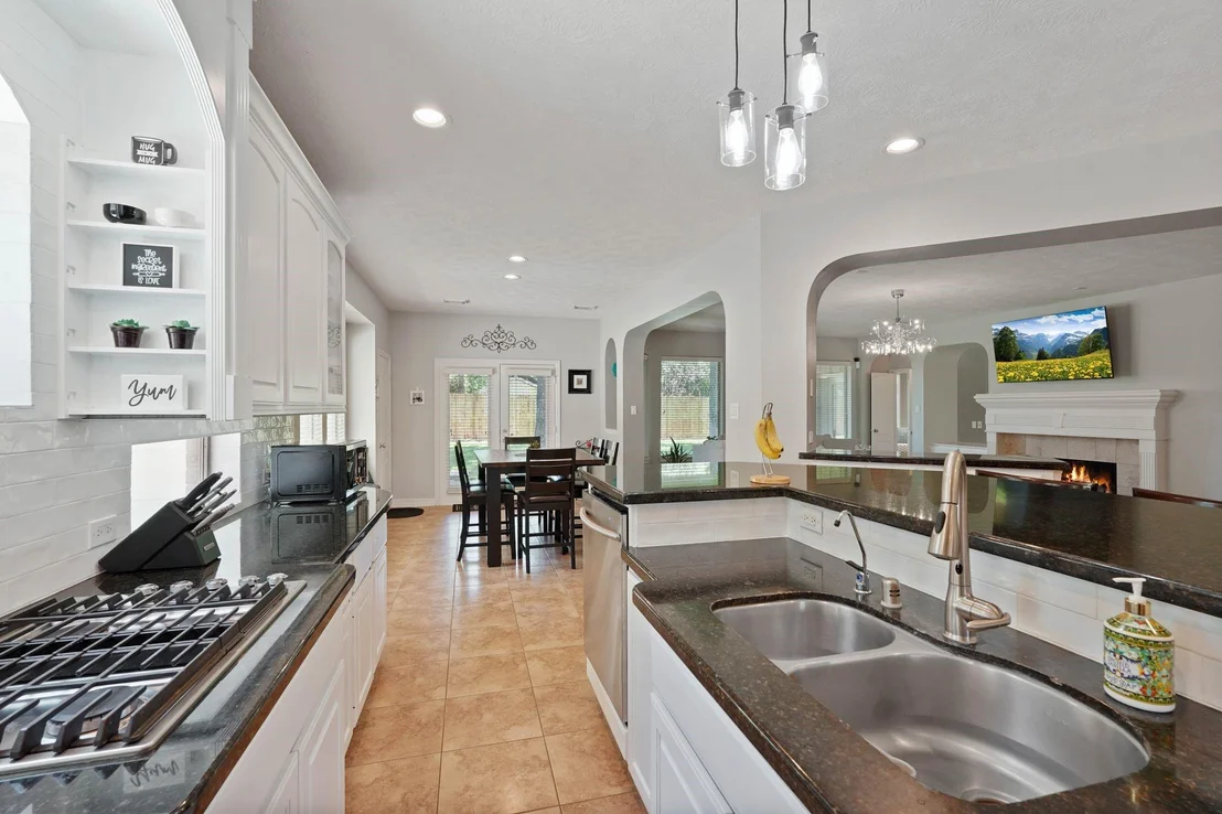 Photo of 9050 Forest Cliff Court