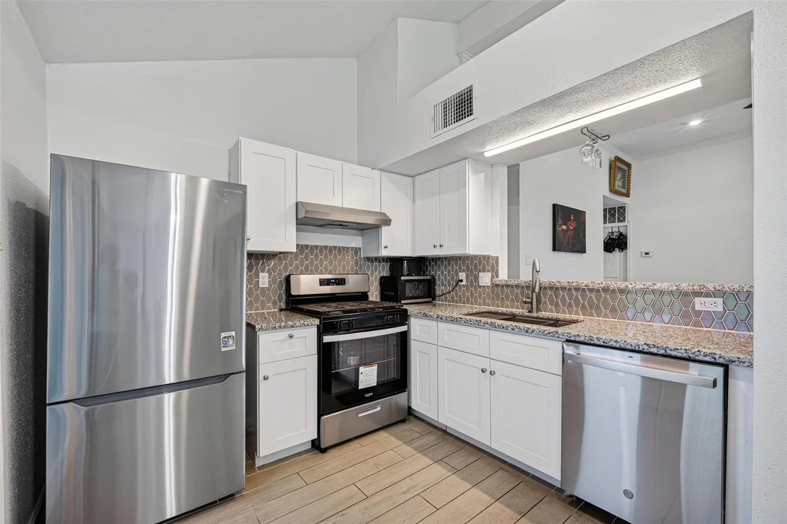 Photo of 1106 Holbech Lane
