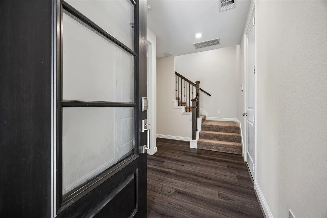 Photo of 11004 Mikula Drive